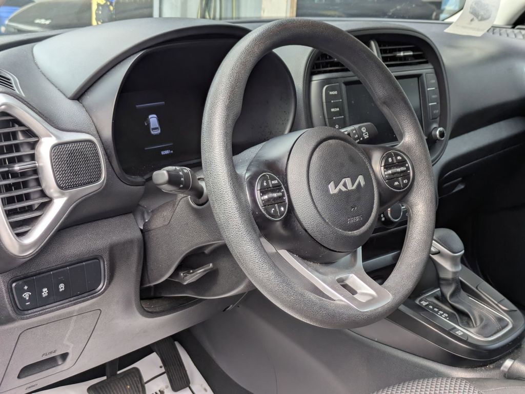Thumbnail: 2023 Kia Soul - 14