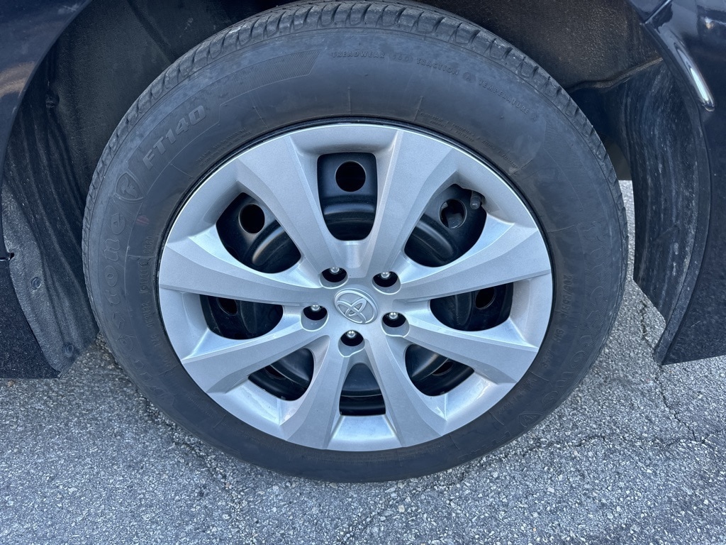 Thumbnail: 2024 Toyota Corolla - 10