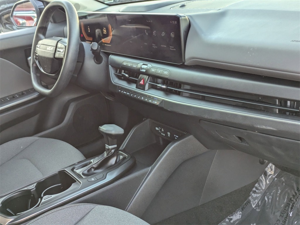 Thumbnail: 2025 Kia K4 - 31