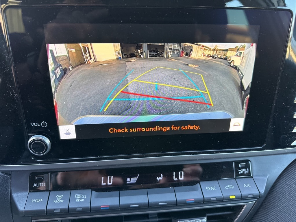 Thumbnail: 2025 Toyota Camry - 19