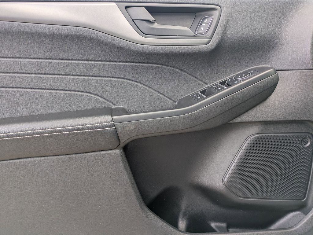 Thumbnail: 2025 Ford Escape - 11