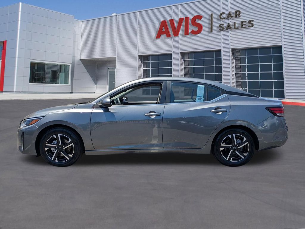 2025 Nissan Sentra SV - Photo 10