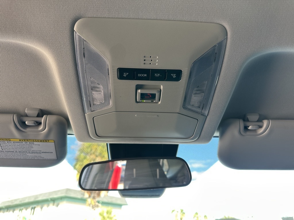 Thumbnail: 2025 Toyota RAV4 - 15