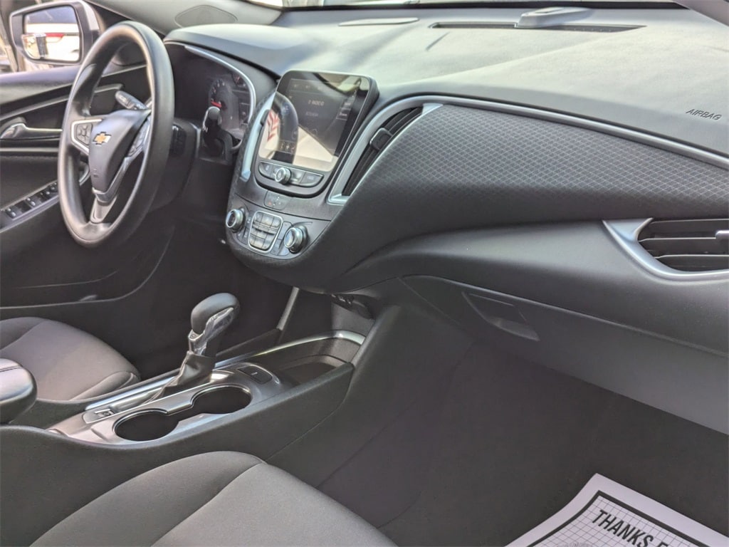 Thumbnail: 2023 Chevrolet Malibu - 31