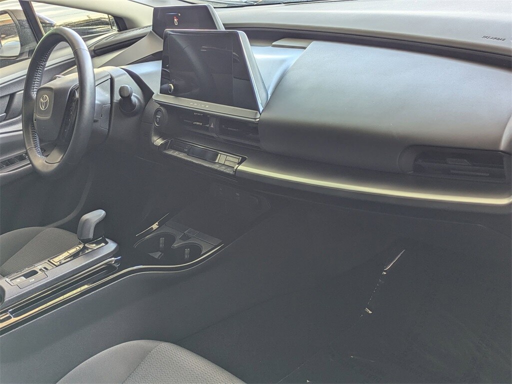 Thumbnail: 2024 Toyota Prius - 29