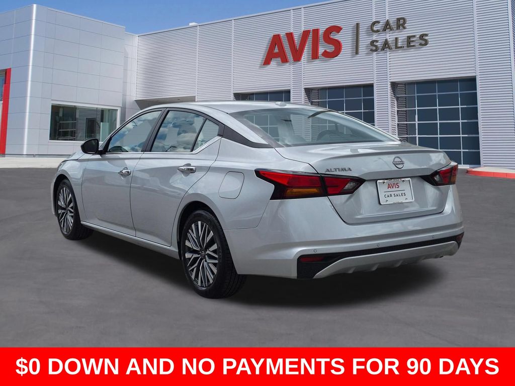 Thumbnail: 2025 Nissan Altima - 9
