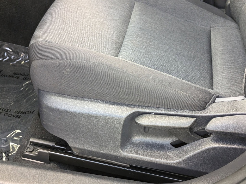 Thumbnail: 2025 Toyota Camry - 15