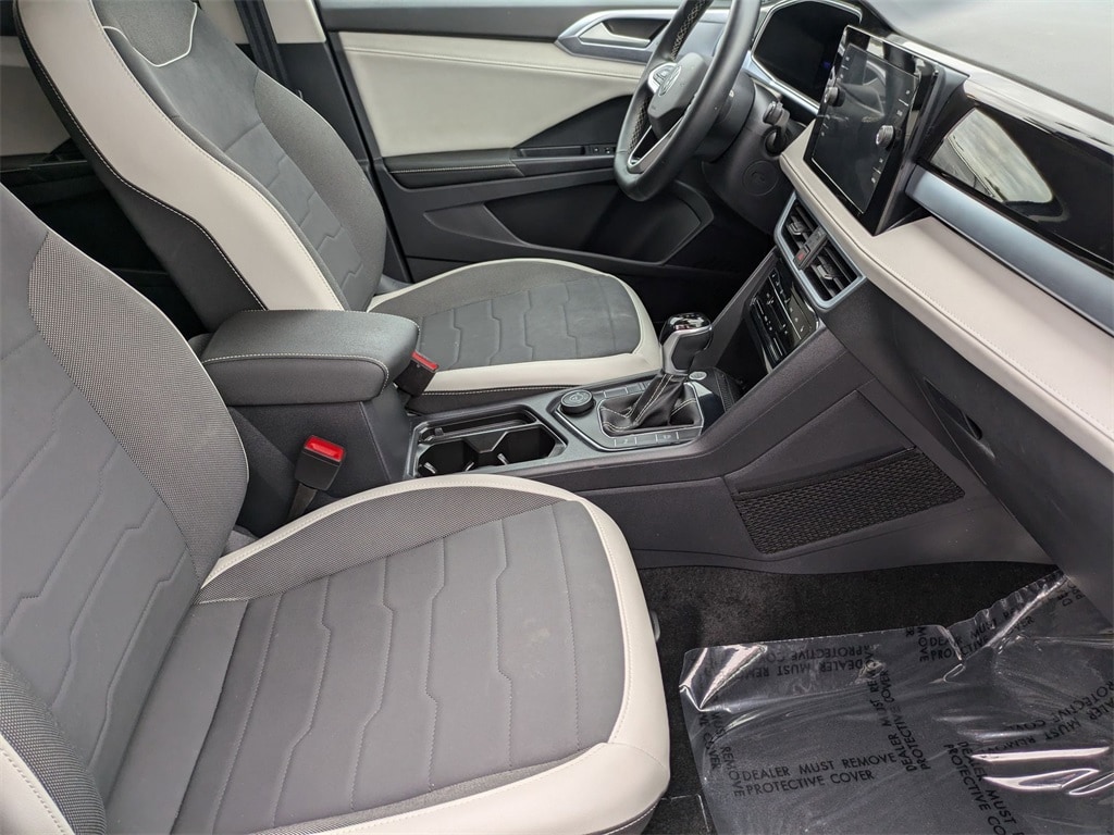 Thumbnail: 2025 Volkswagen Taos - 30