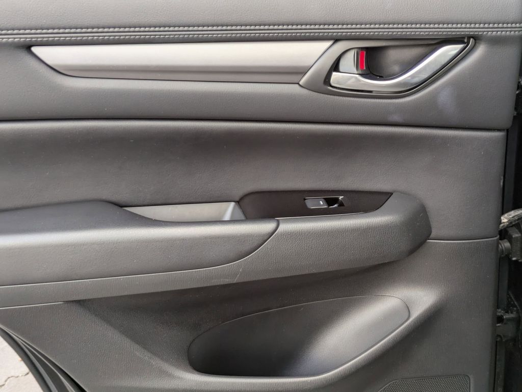 Thumbnail: 2025 Mazda CX-5 - 25