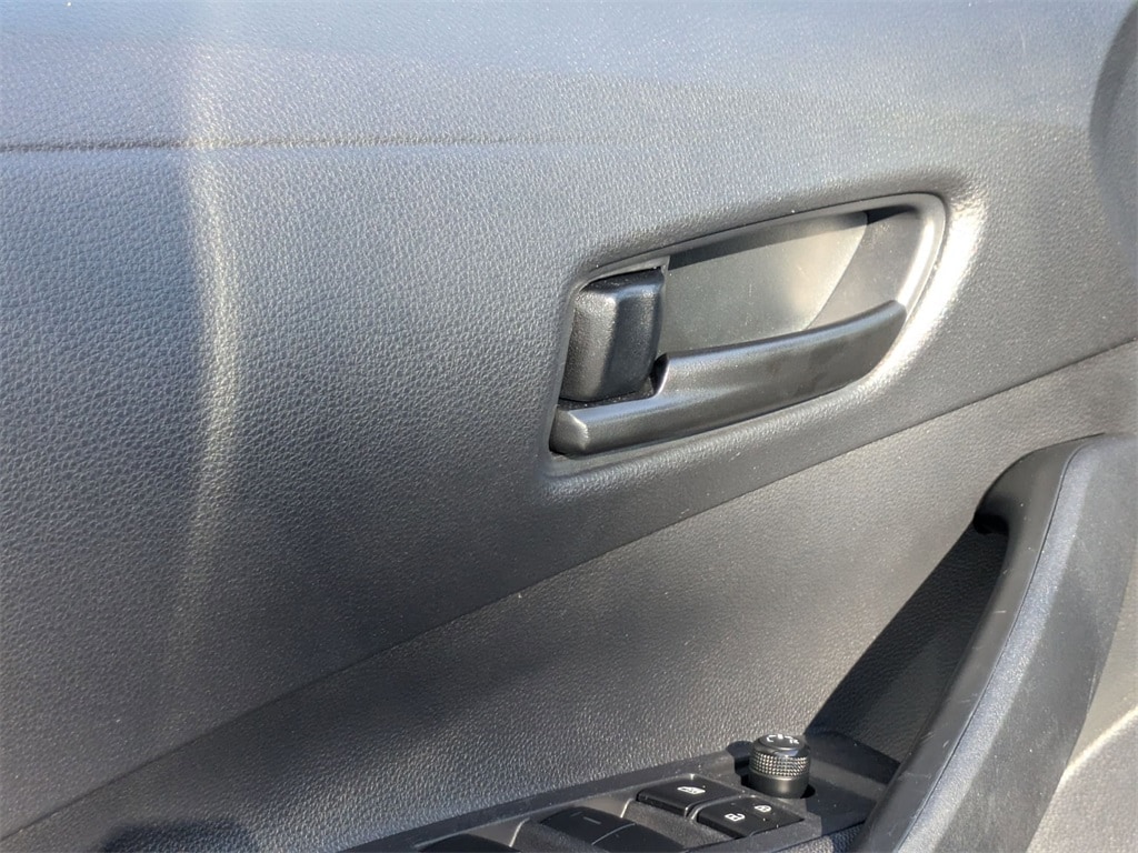 Thumbnail: 2025 Toyota Corolla - 13