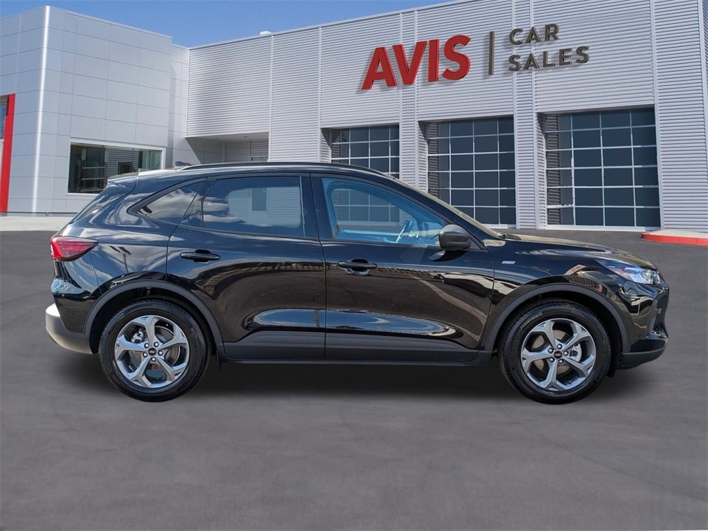 Thumbnail: 2025 Ford Escape - 5