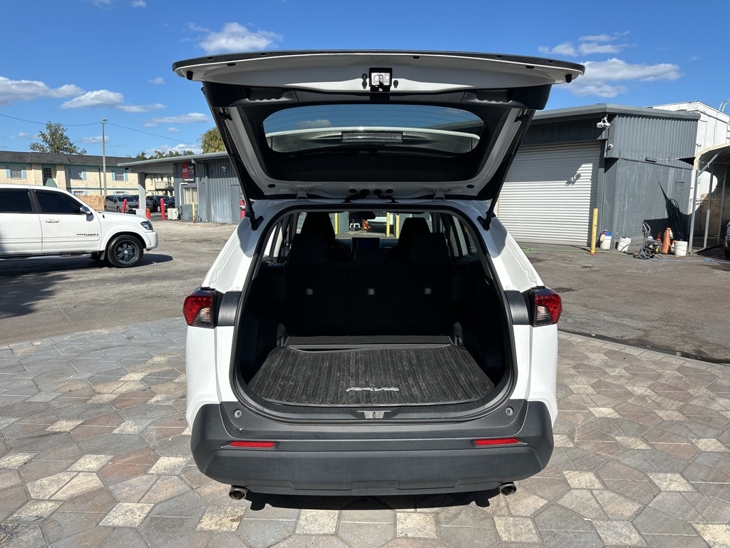 Thumbnail: 2025 Toyota RAV4 - 12