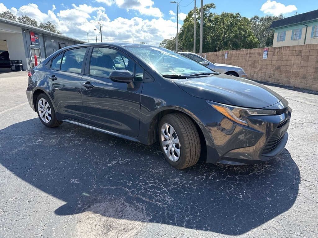 Thumbnail: 2025 Toyota Corolla - 3