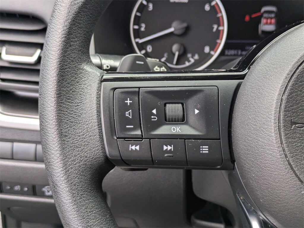 Thumbnail: 2023 Nissan Rogue - 19