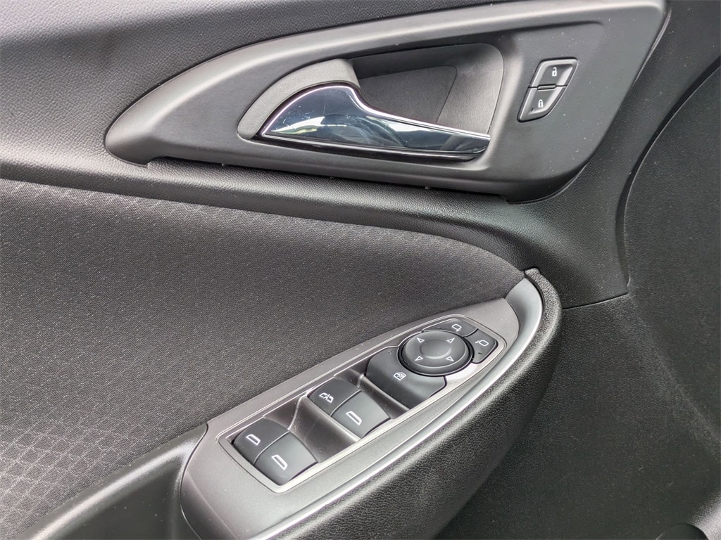 Thumbnail: 2024 Chevrolet Malibu - 13