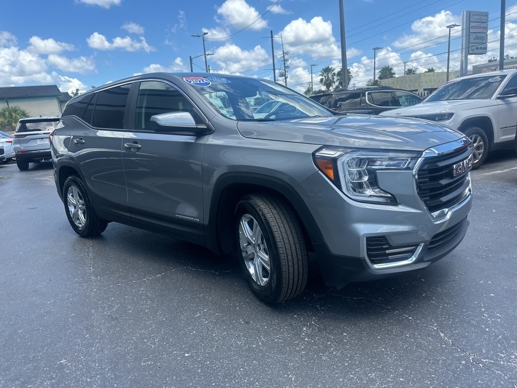 Thumbnail: 2024 GMC Terrain - 3