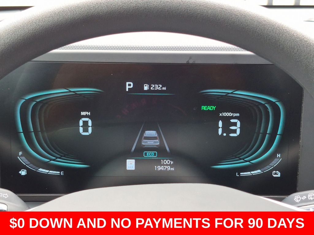 Thumbnail: 2025 Kia Niro - 16