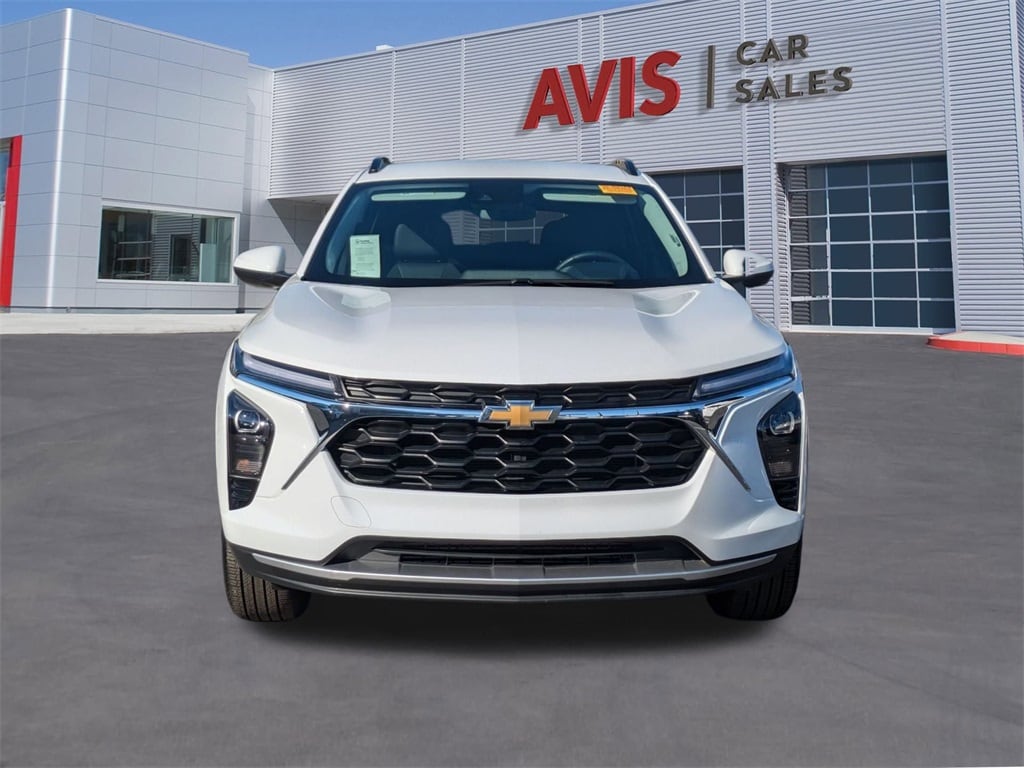 Thumbnail: 2025 Chevrolet Trax - 2