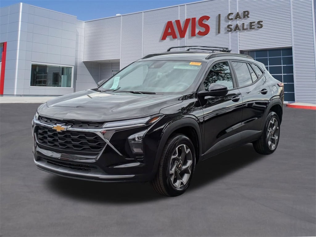 2025 Chevrolet Trax LT's photo
