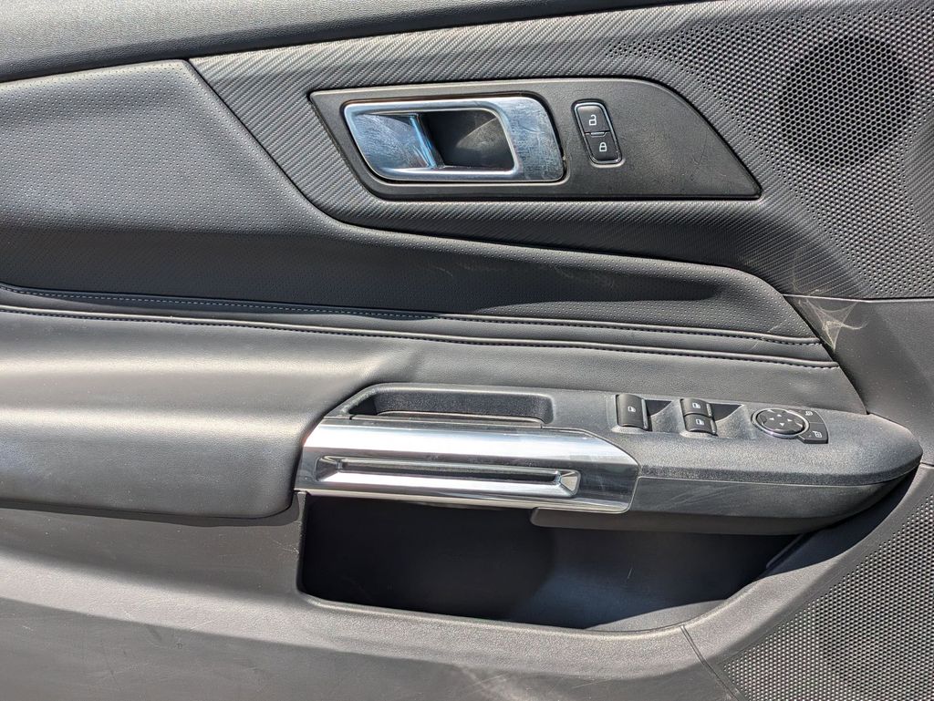 Thumbnail: 2025 Ford Mustang - 11