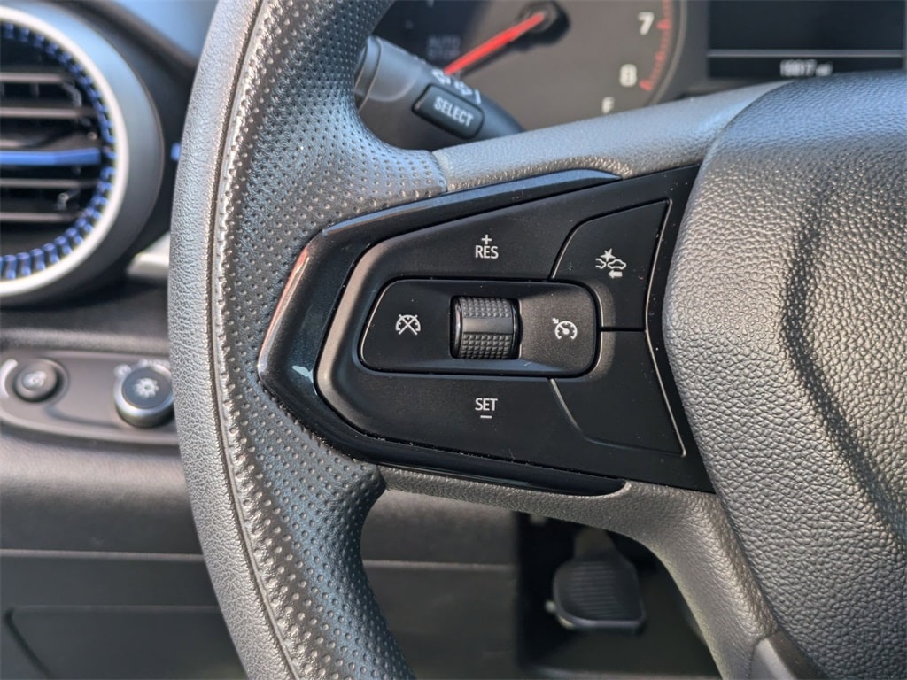 Thumbnail: 2025 Chevrolet Trax - 18