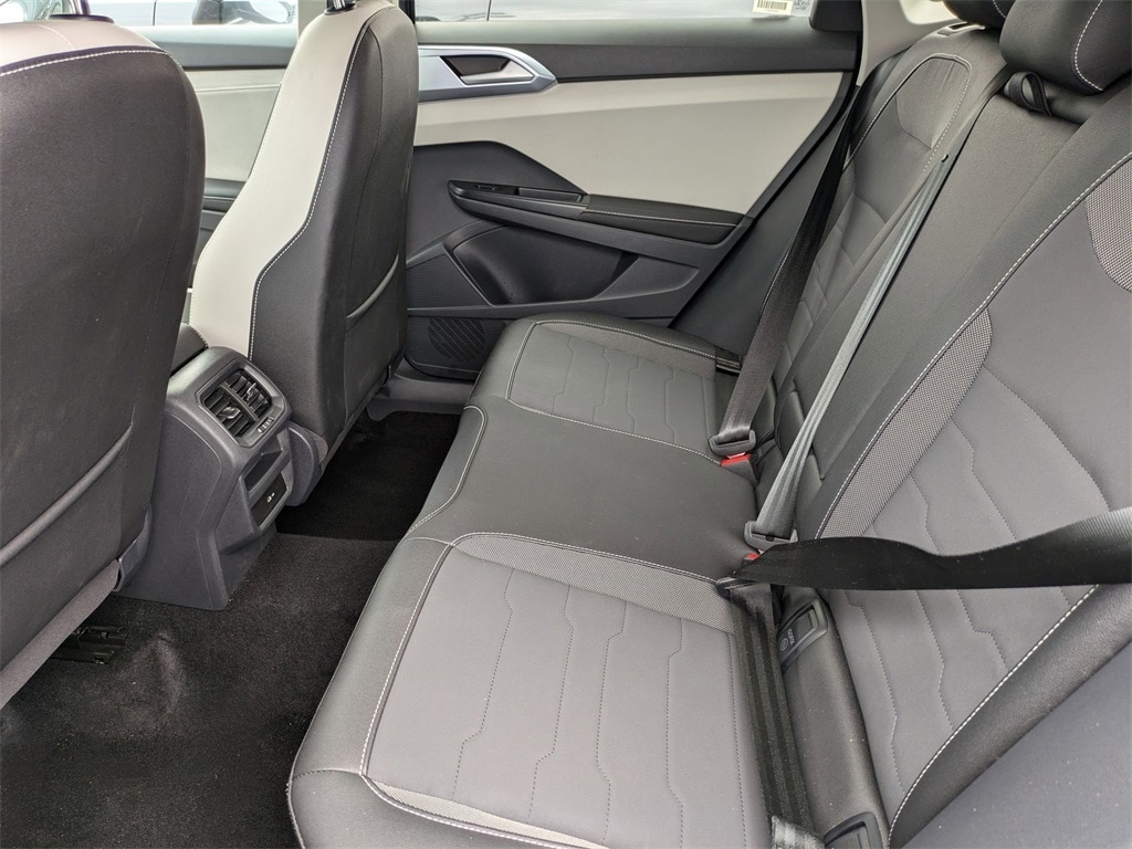 Thumbnail: 2025 Volkswagen Taos - 27