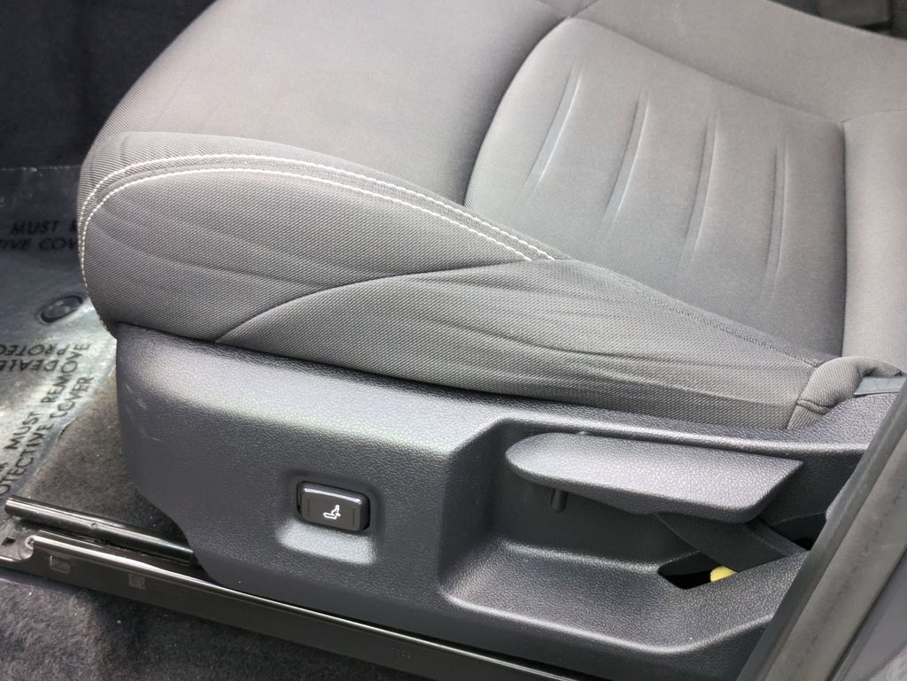 Thumbnail: 2024 Toyota Tacoma - 15