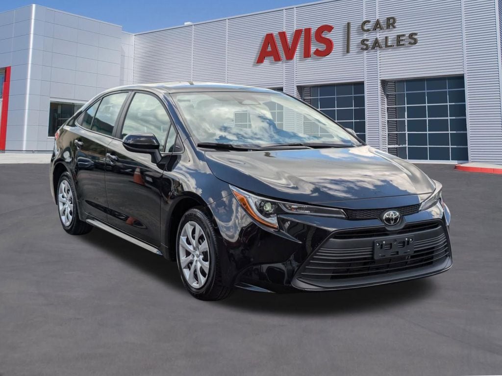 Thumbnail: 2025 Toyota Corolla - 3