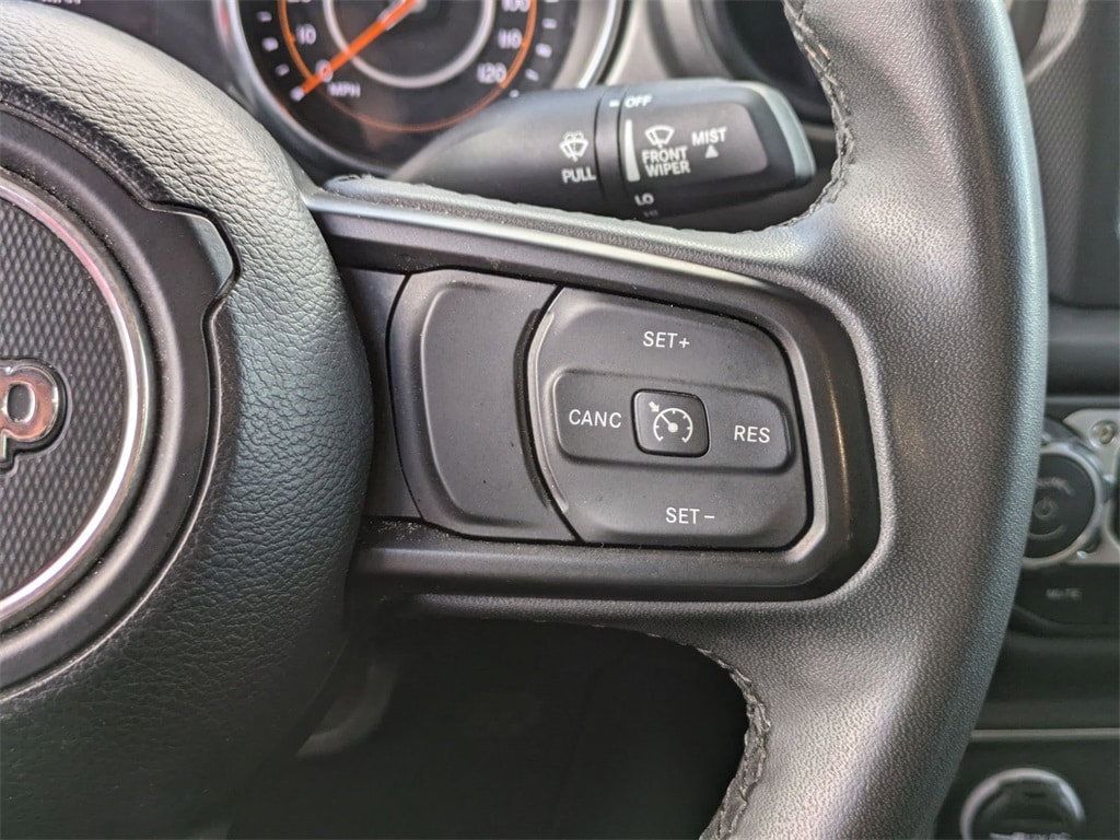 Thumbnail: 2023 Jeep Gladiator - 20