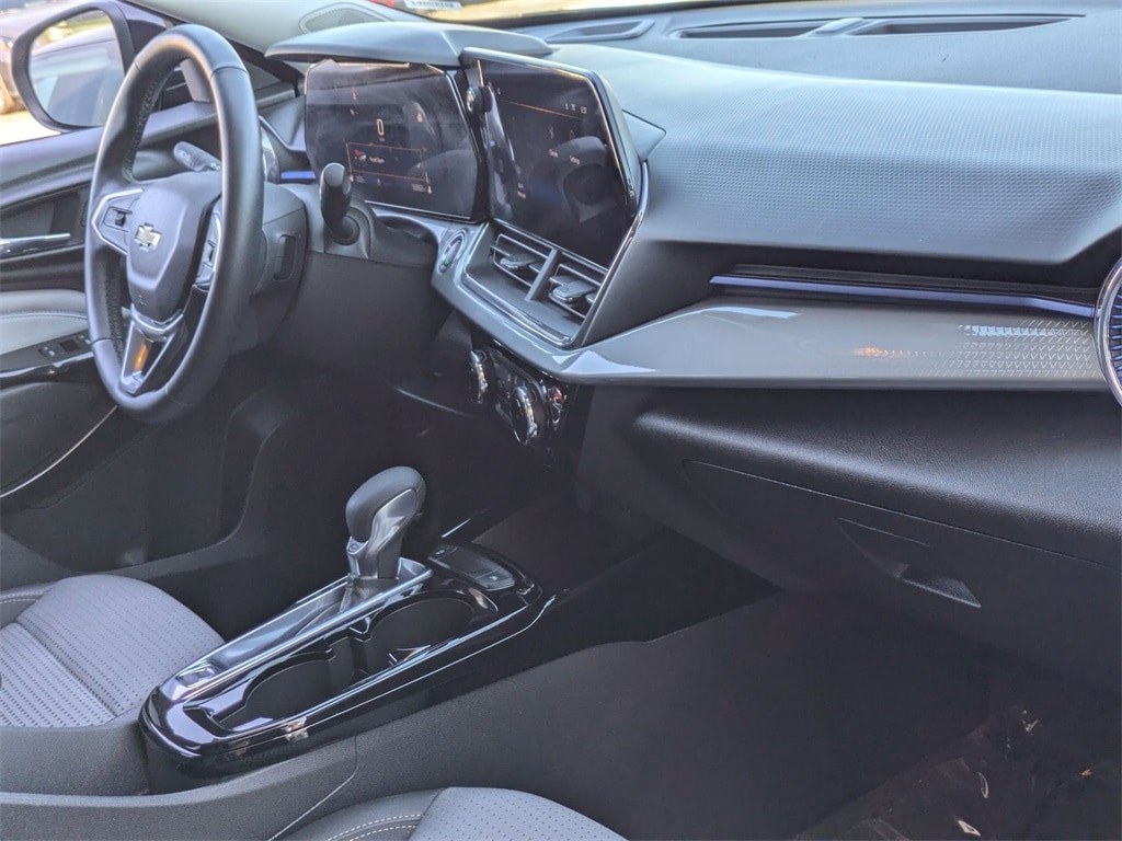 Thumbnail: 2025 Chevrolet Trax - 31