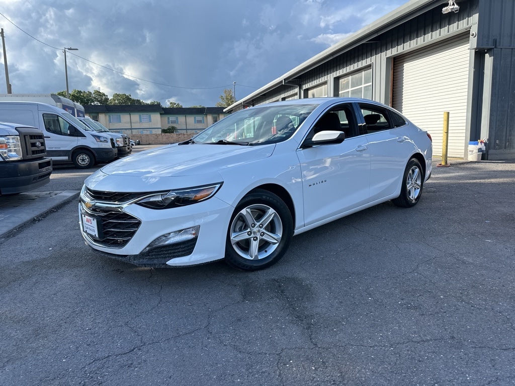 Thumbnail: 2023 Chevrolet Malibu - 1