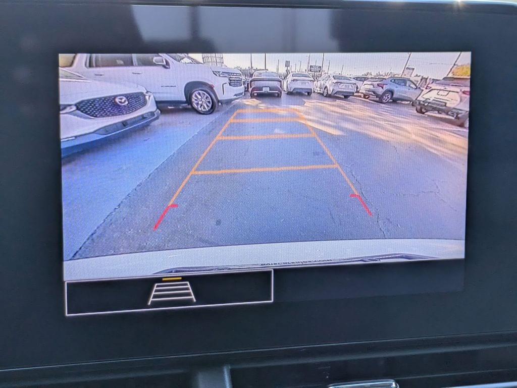 2025 Chevrolet Trax LS - Photo 17