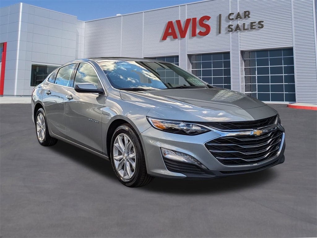 Thumbnail: 2024 Chevrolet Malibu - 3
