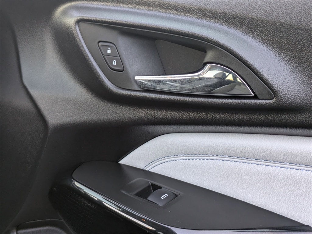 Thumbnail: 2025 Chevrolet Trax - 30