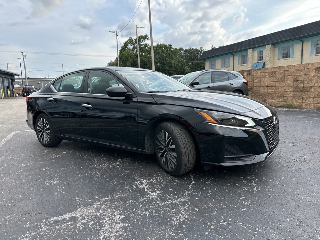 Thumbnail: 2024 Nissan Altima - 3