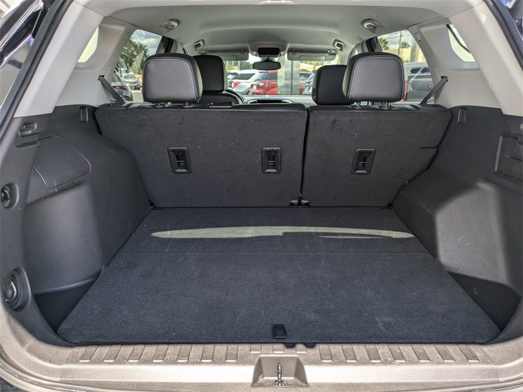 Thumbnail: 2024 GMC Terrain - 25