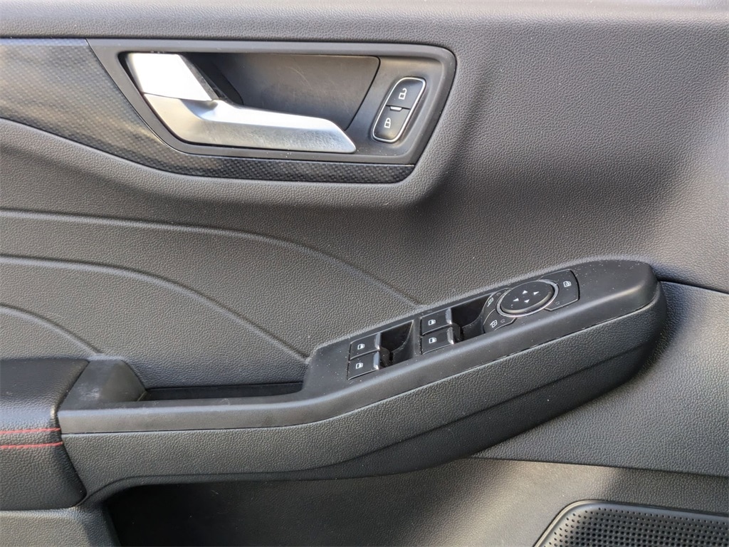 Thumbnail: 2025 Ford Escape - 13