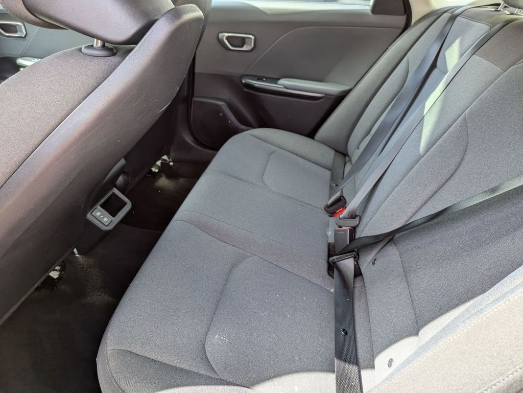 Thumbnail: 2025 Kia K4 - 26