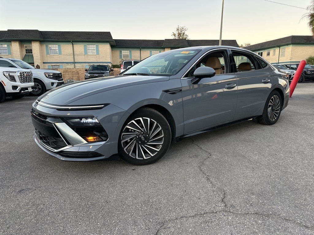 Certified 2024 Hyundai Sonata Hybrid Limited Sedan