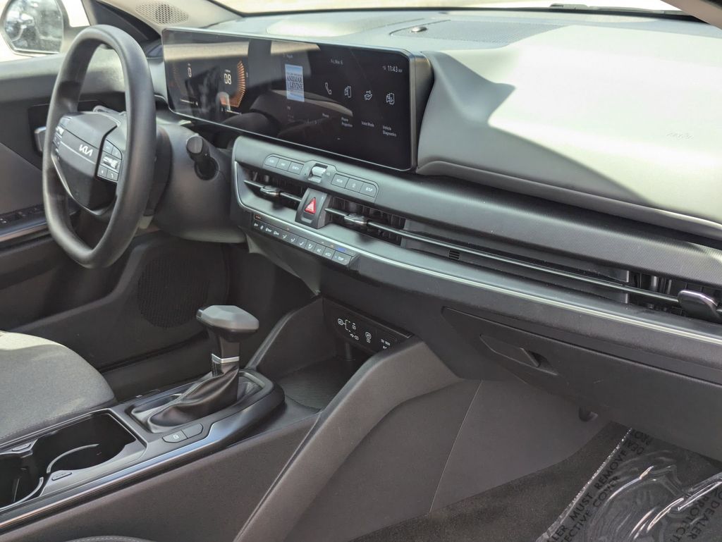 Thumbnail: 2025 Kia K4 - 31