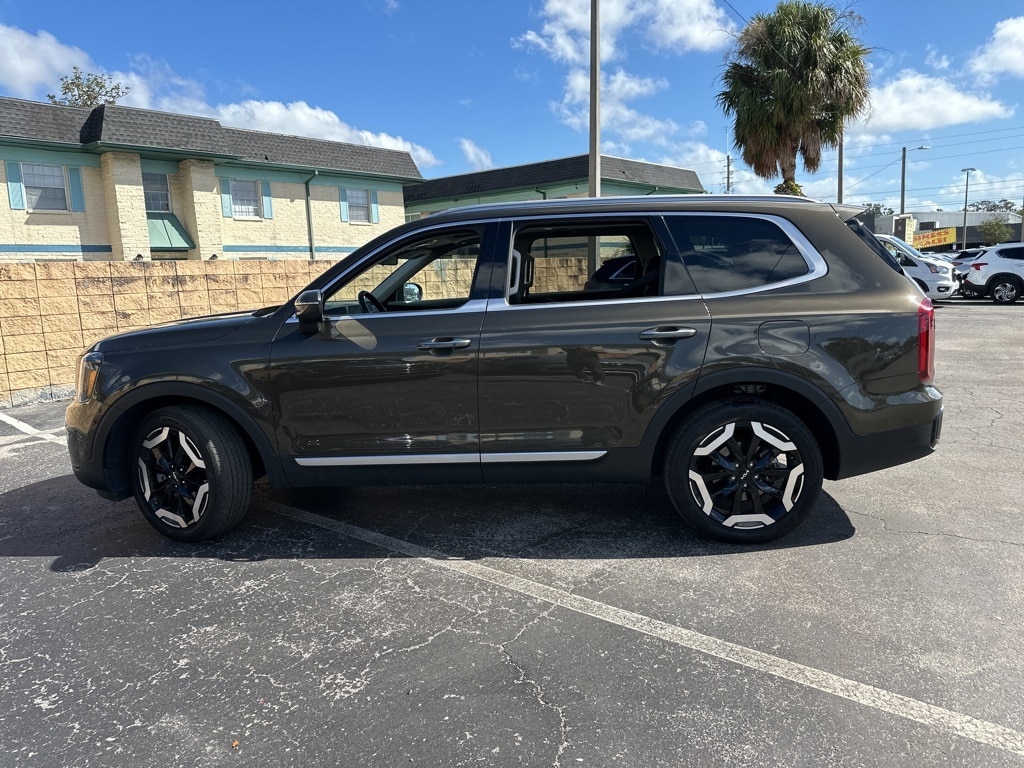 Thumbnail: 2025 Kia Telluride - 8