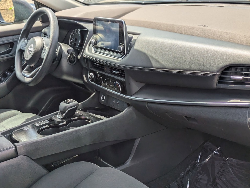 2023 Nissan Rogue S 28