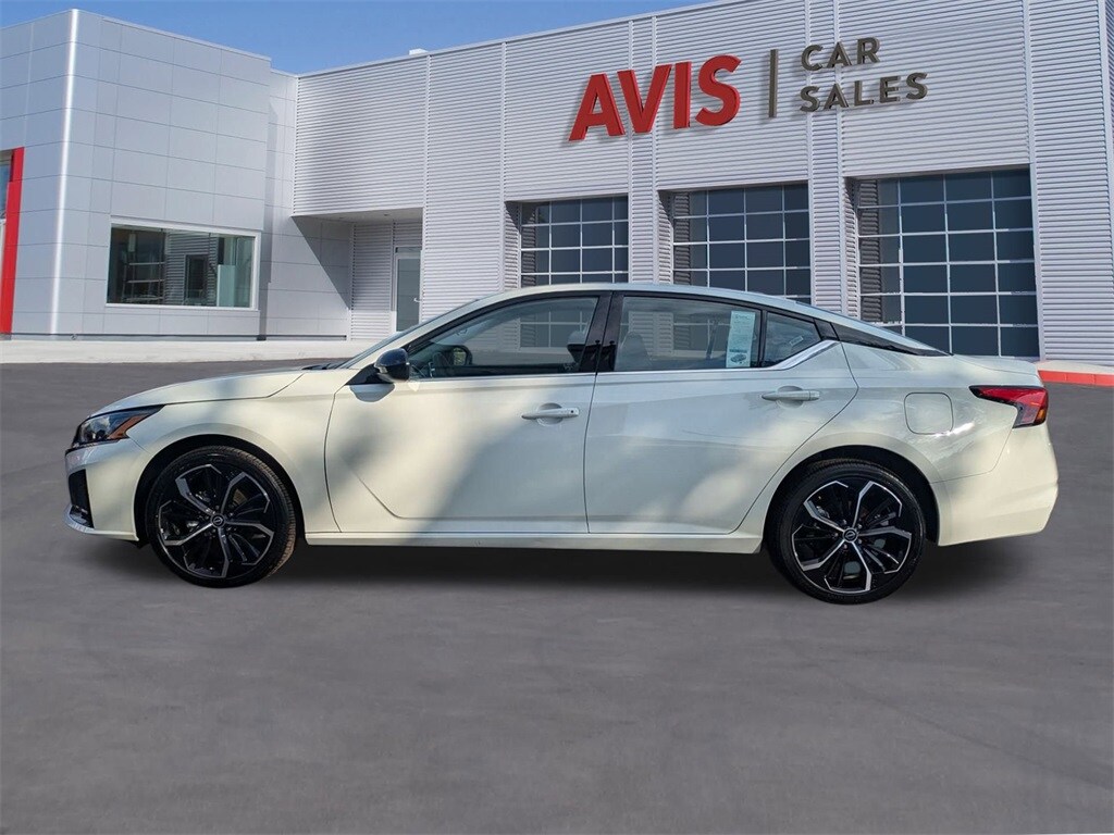 Thumbnail: 2025 Nissan Altima - 10