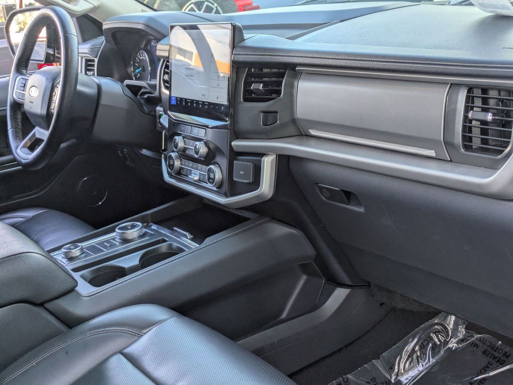 Thumbnail: 2024 Ford Expedition MAX - 33