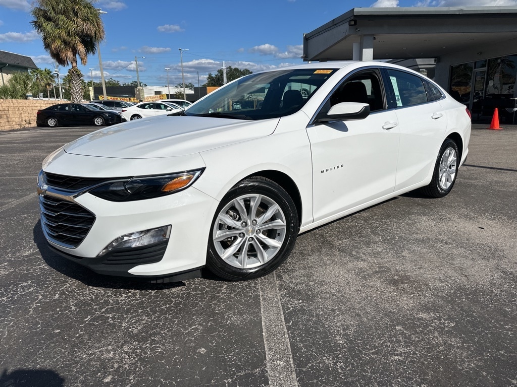 Thumbnail: 2024 Chevrolet Malibu - 1