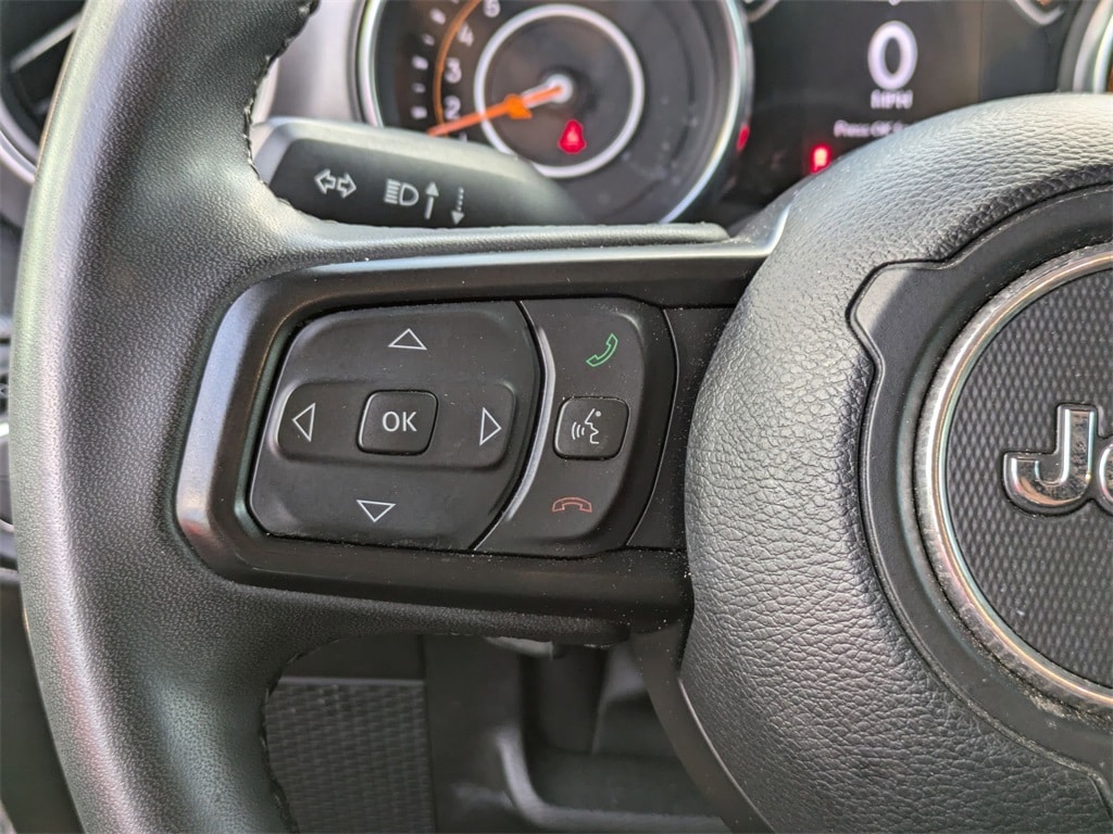Thumbnail: 2023 Jeep Gladiator - 19