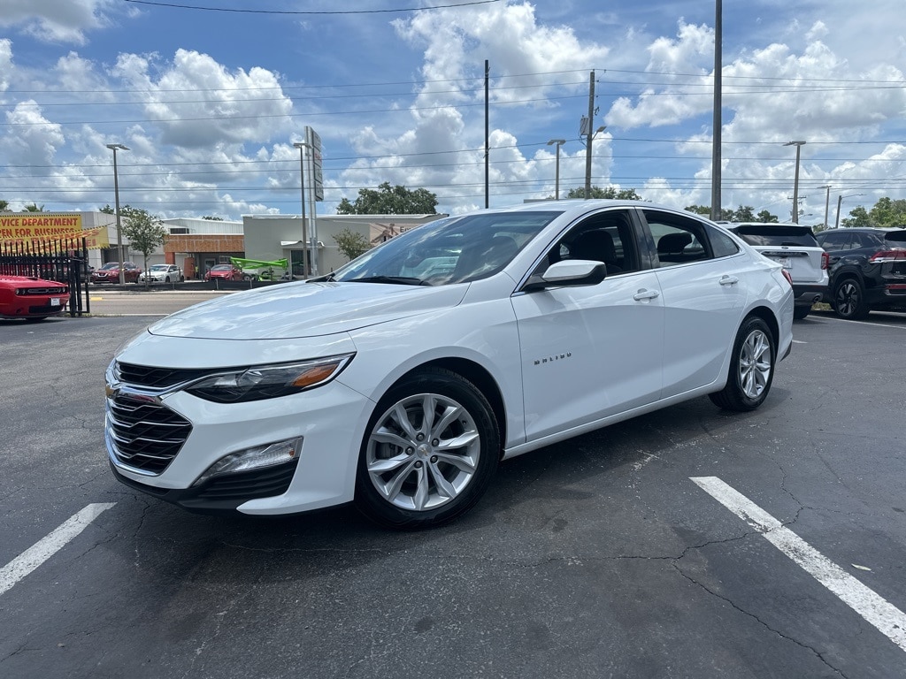2024 Chevrolet Malibu LT Hero Image