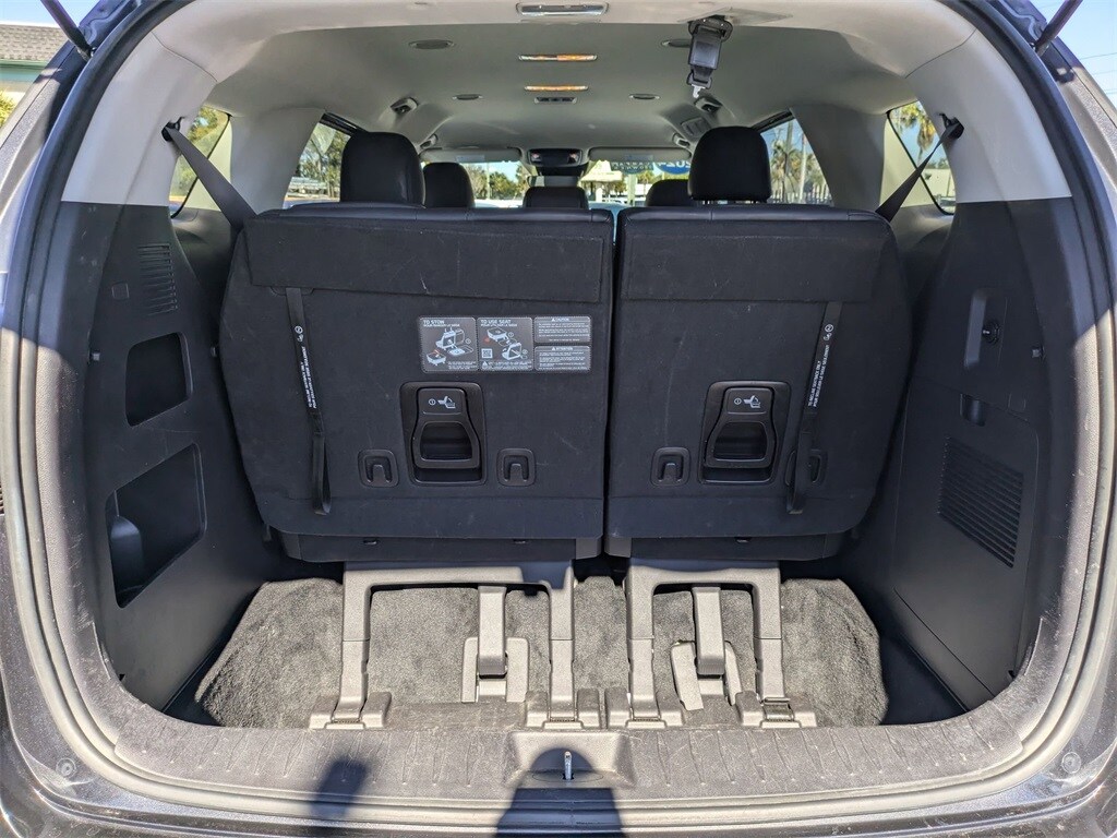 Thumbnail: 2024 Kia Carnival - 26