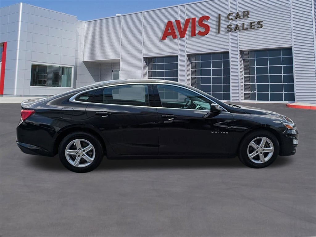 Thumbnail: 2023 Chevrolet Malibu - 5