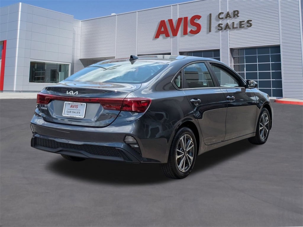 Thumbnail: 2024 Kia Forte - 6